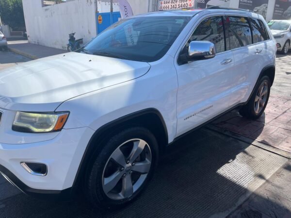 Jeep Grand Cherokee Limited Lujo - Imagen 4