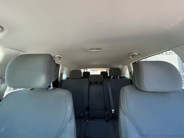 Kia Sorento 2.4L LX A/T - Imagen 11