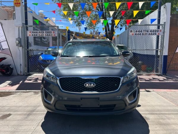 Kia Sorento 2.4L LX A/T