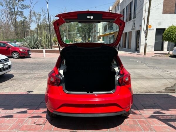 Seat Ibiza Reference 2.0L - Imagen 11
