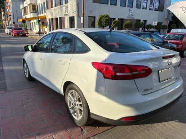 Ford Focus SE TM 4 PTAS - Imagen 5