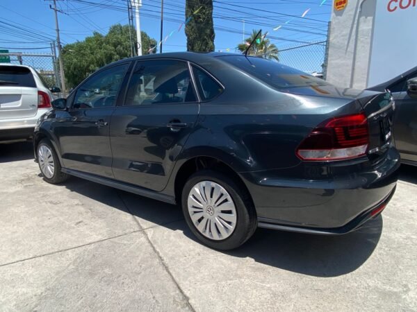 WV Vento Starline - Imagen 6