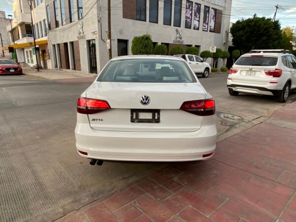 VW JETTA MK VI LIVE - Imagen 5