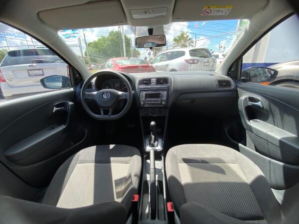 WV Vento Starline - Imagen 8