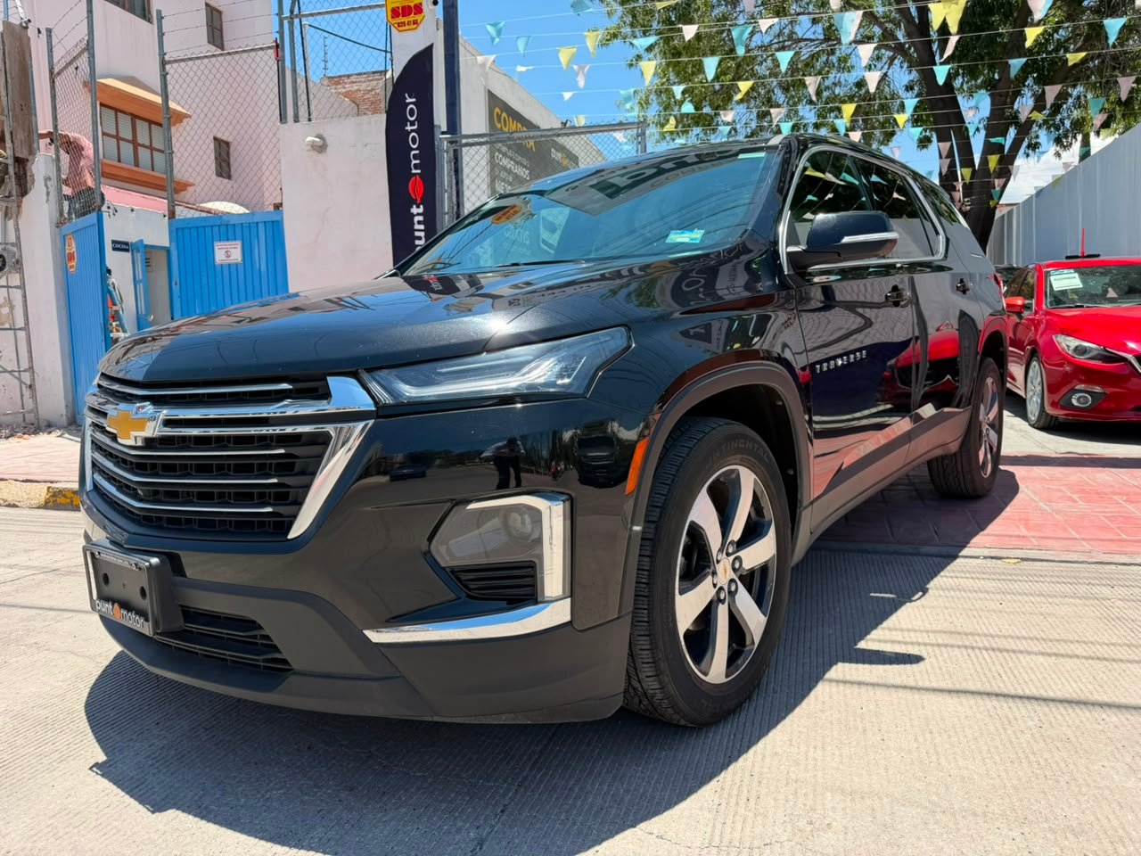CHEVROLET TRAVERSE SUV LT 2023 - Imagen 6