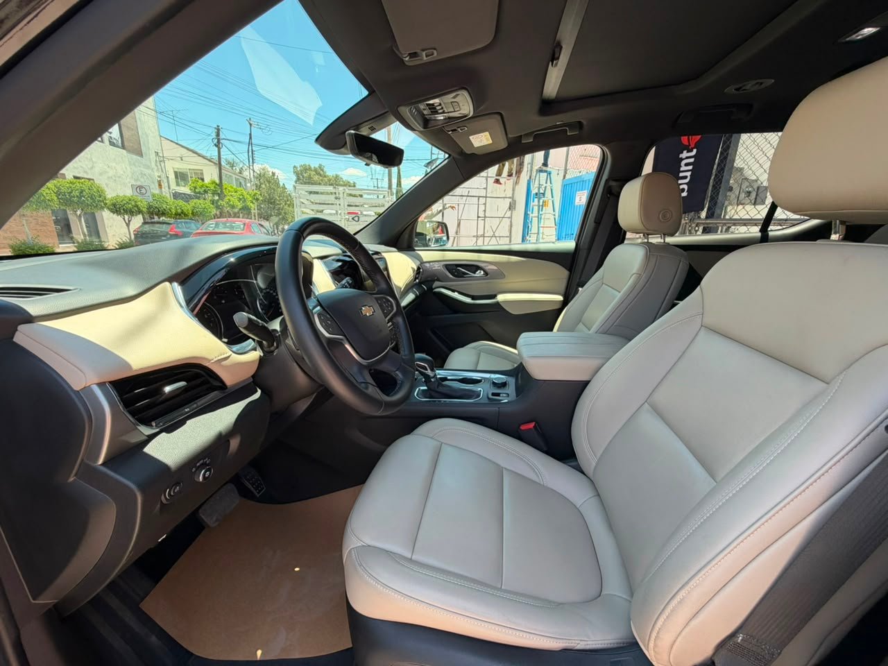 CHEVROLET TRAVERSE SUV LT 2023 - Imagen 13